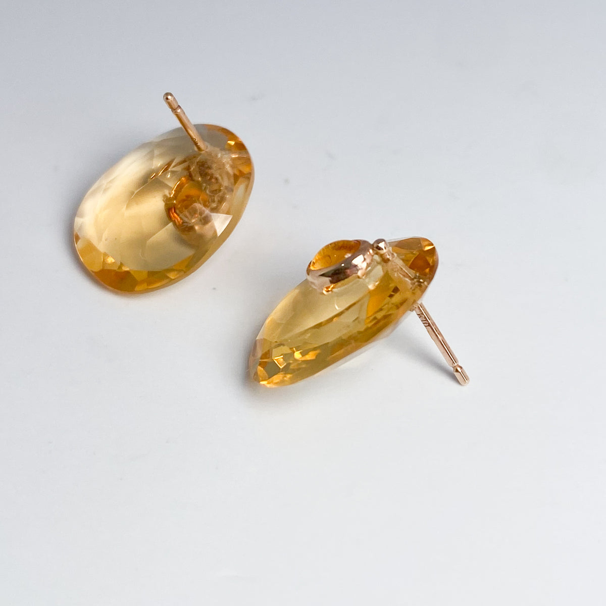 K10YGシトリンピアス