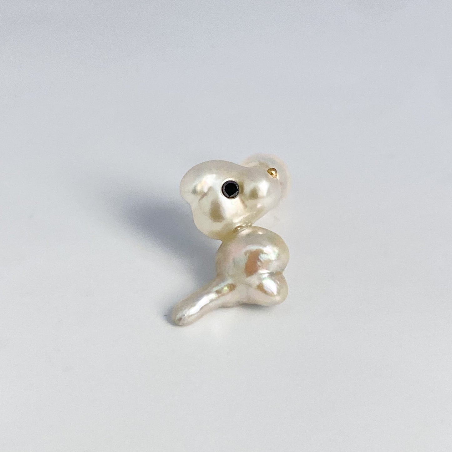 K18イエローゴールド 南洋ケシシングルピアス