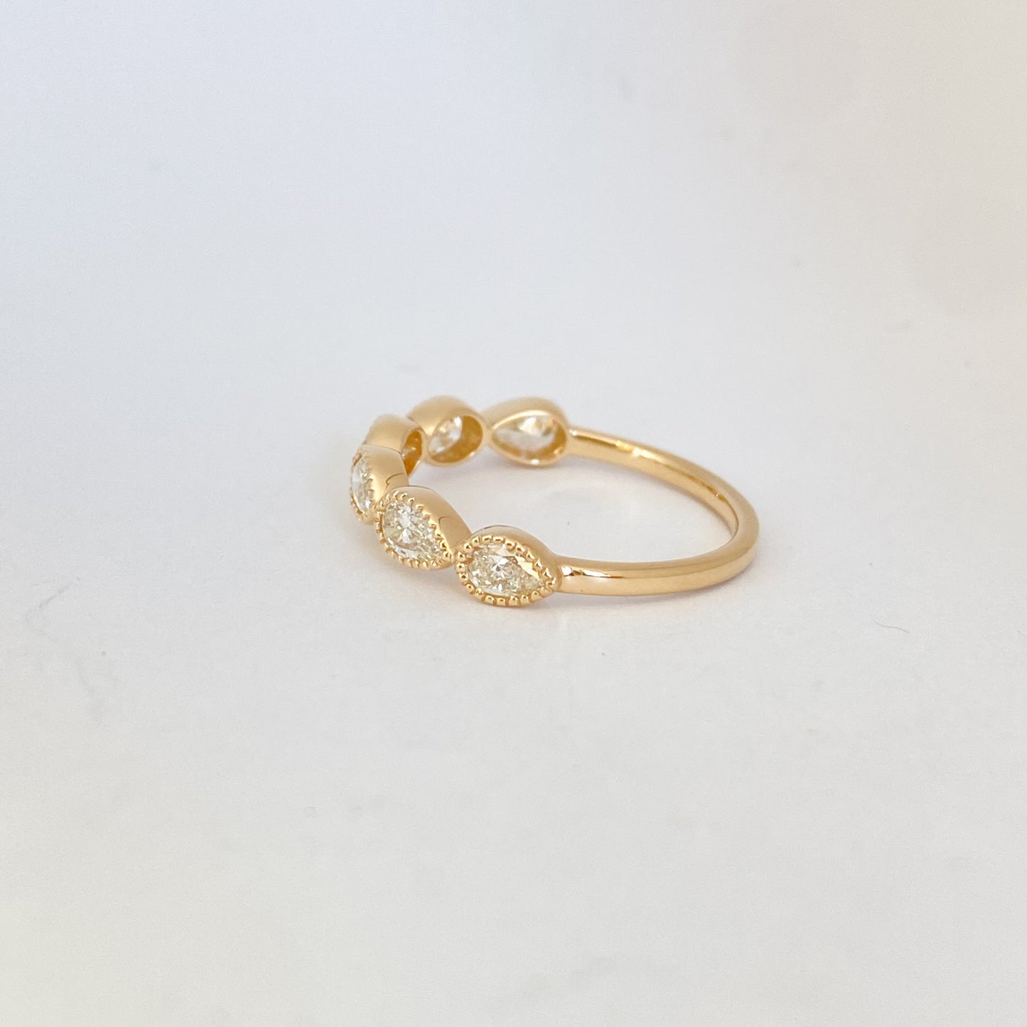 K18イエローゴールド ペアシェイプカットダイヤモンド0.92ctリング