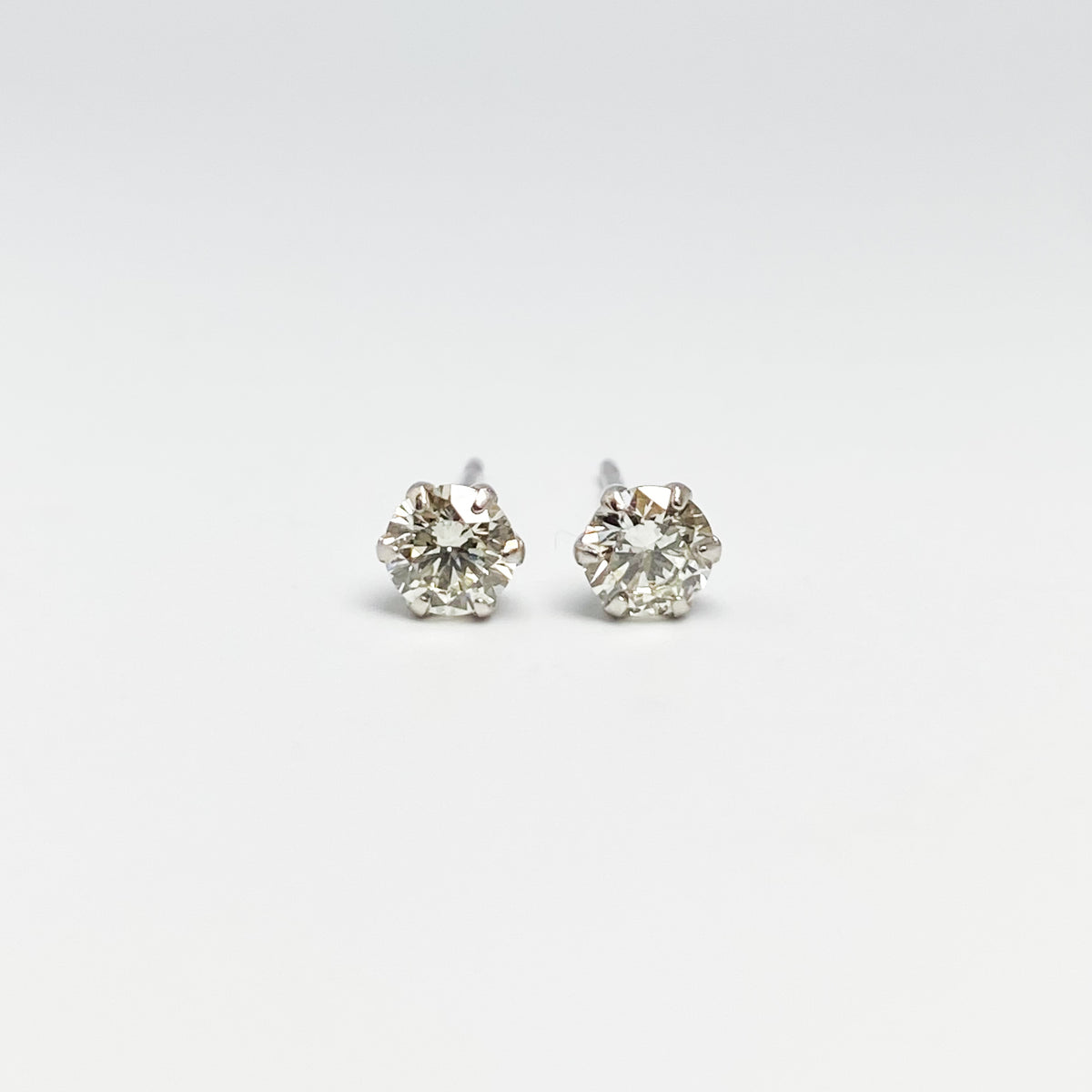 Ptダイヤモンド0.32ctピアス