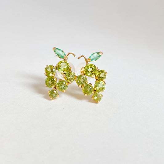 K10イエローゴールド ペリドット　エメラルドピアス