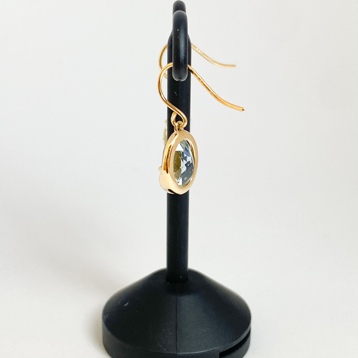 K18イエローゴールド アクアマリン・ダイヤモンド0.02ctピアス