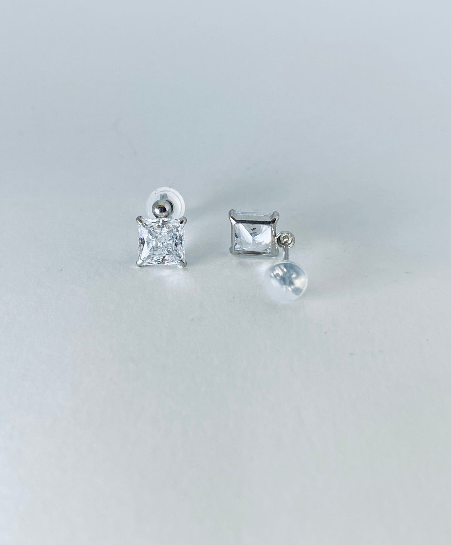 Ptスーパーキュービックピアス