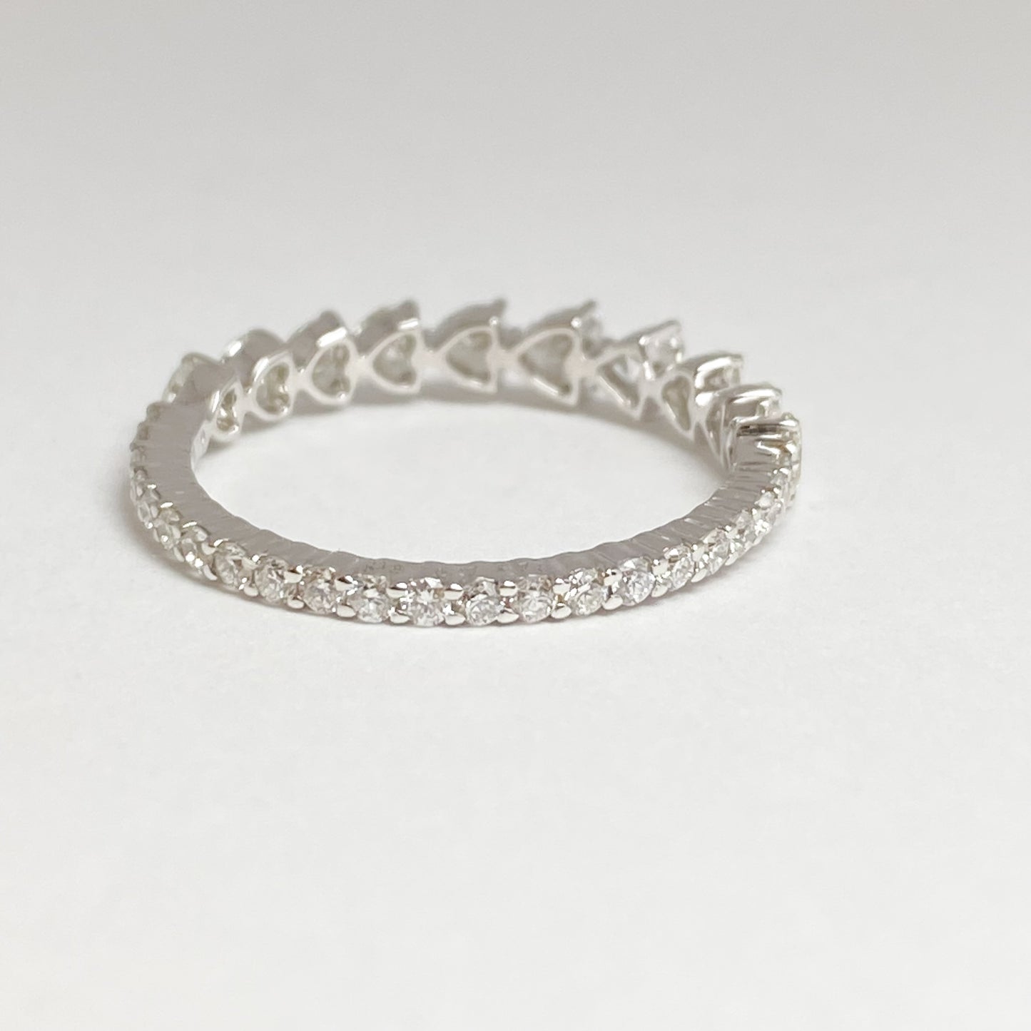 K18ホワイトゴールド　ハートシェイプダイヤモンドリング