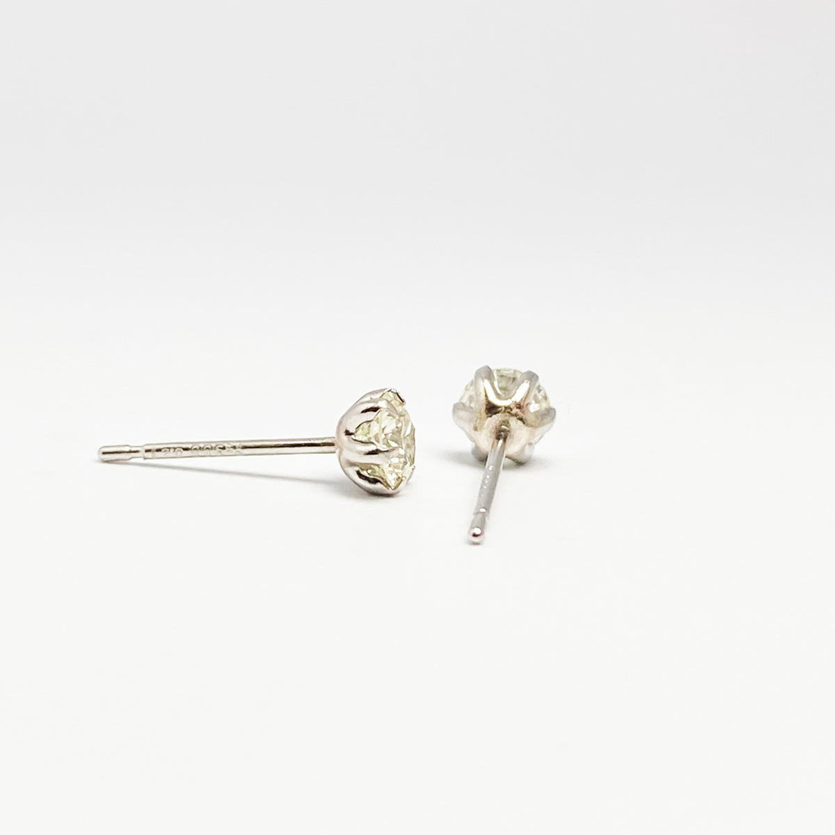 Ptダイヤモンド0.32ctピアス
