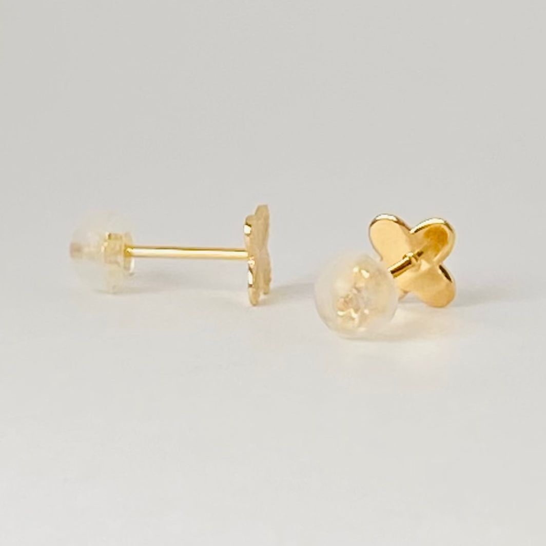 K18イエローゴールド クローバーピアス