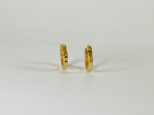 K10イエローゴールド中折れフープピアス