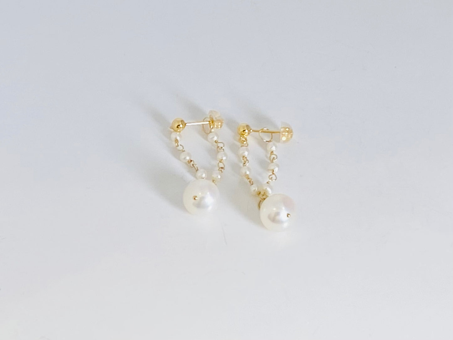 K18イエローゴールド　淡水パールピアス