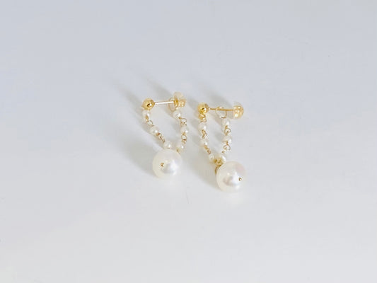 K18イエローゴールド　淡水パールピアス