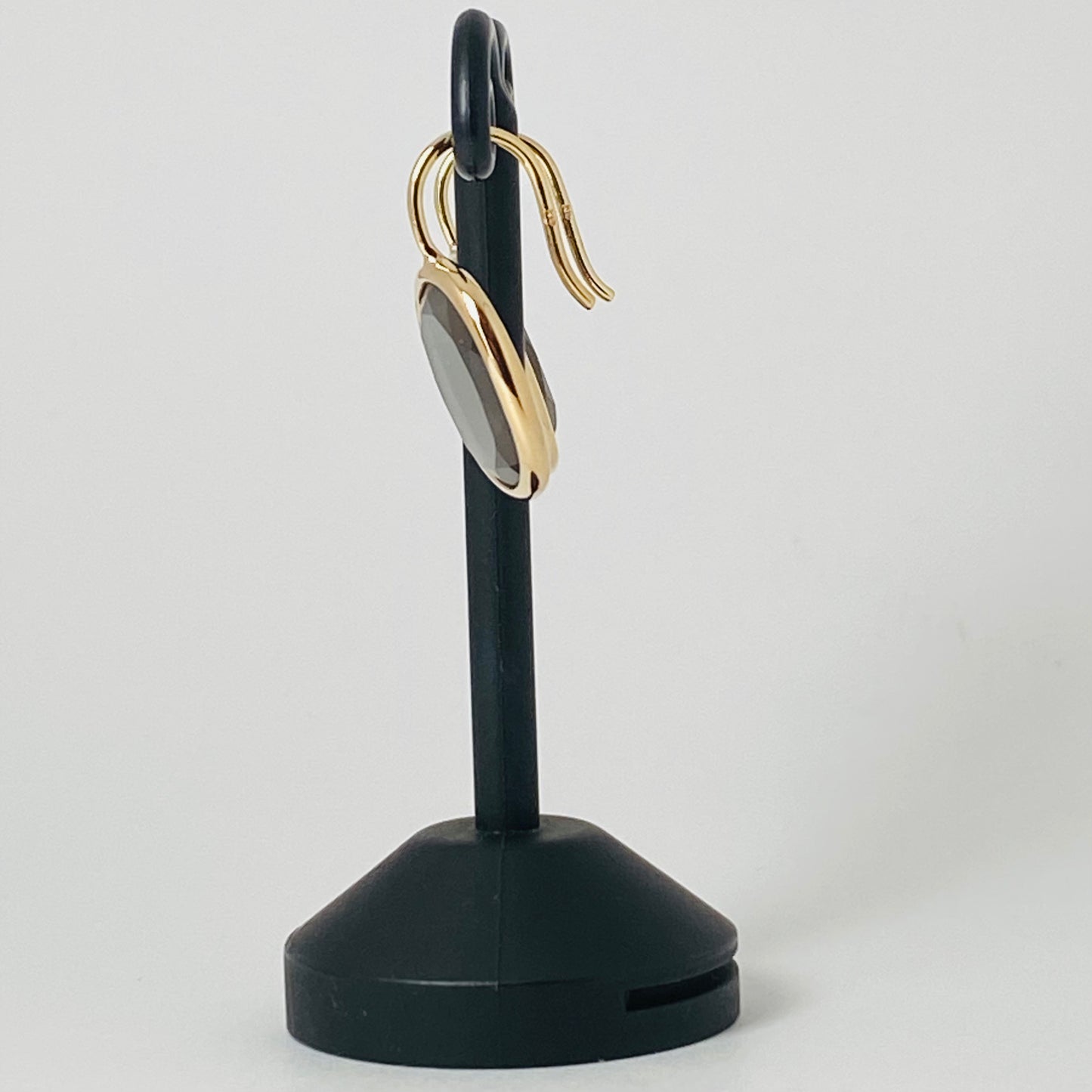 K10イエローゴールド グレームーンストーンピアス