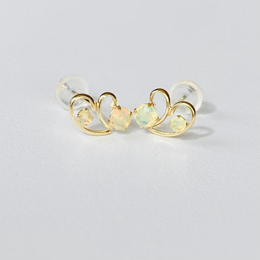 K10イエローゴールド　オパールピアス