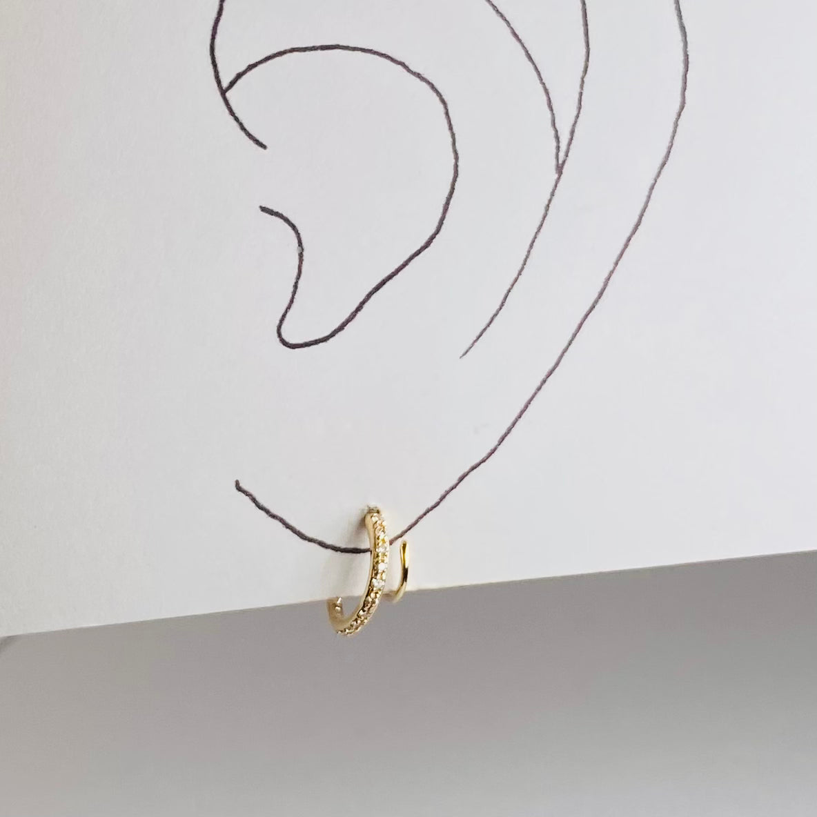 K10イエローゴールド ダイヤモンド0.08ctピアス