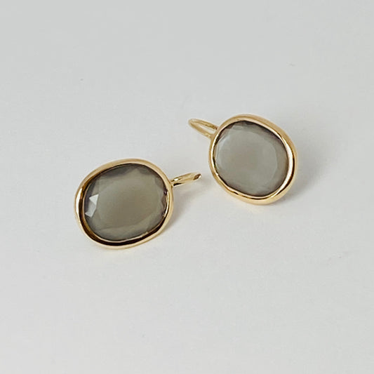 K10イエローゴールド グレームーンストーンピアス