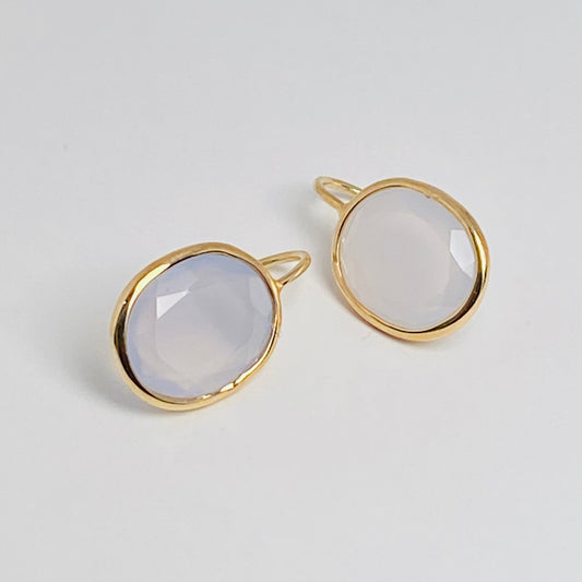 K10イエローゴールド　カルセドニーピアス