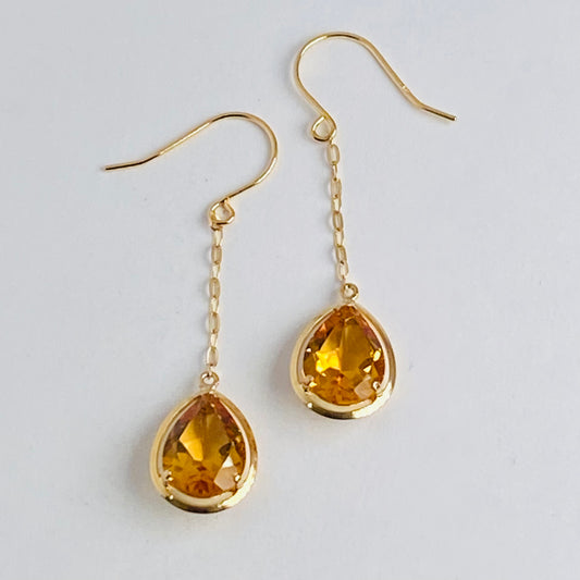 K18イエローゴールド シトリンピアス