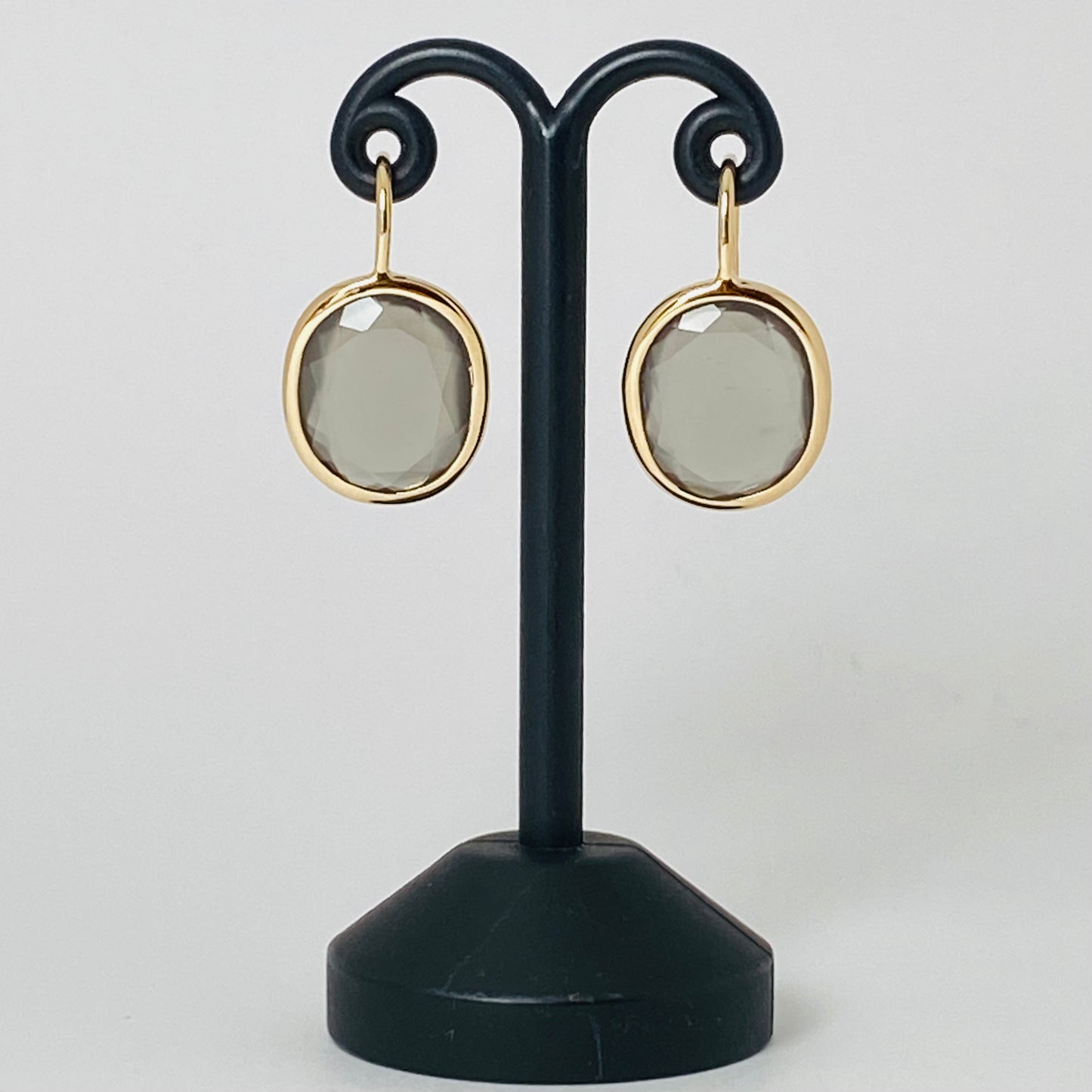 K10イエローゴールド グレームーンストーンピアス