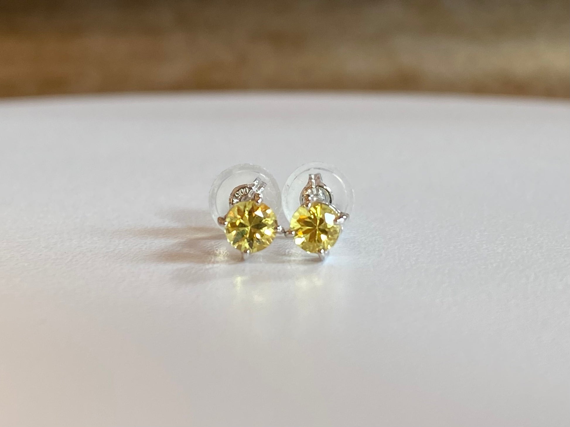 高速配送 高級❗ダイヤモンドピアス イエローサファイア1.4ct pt900